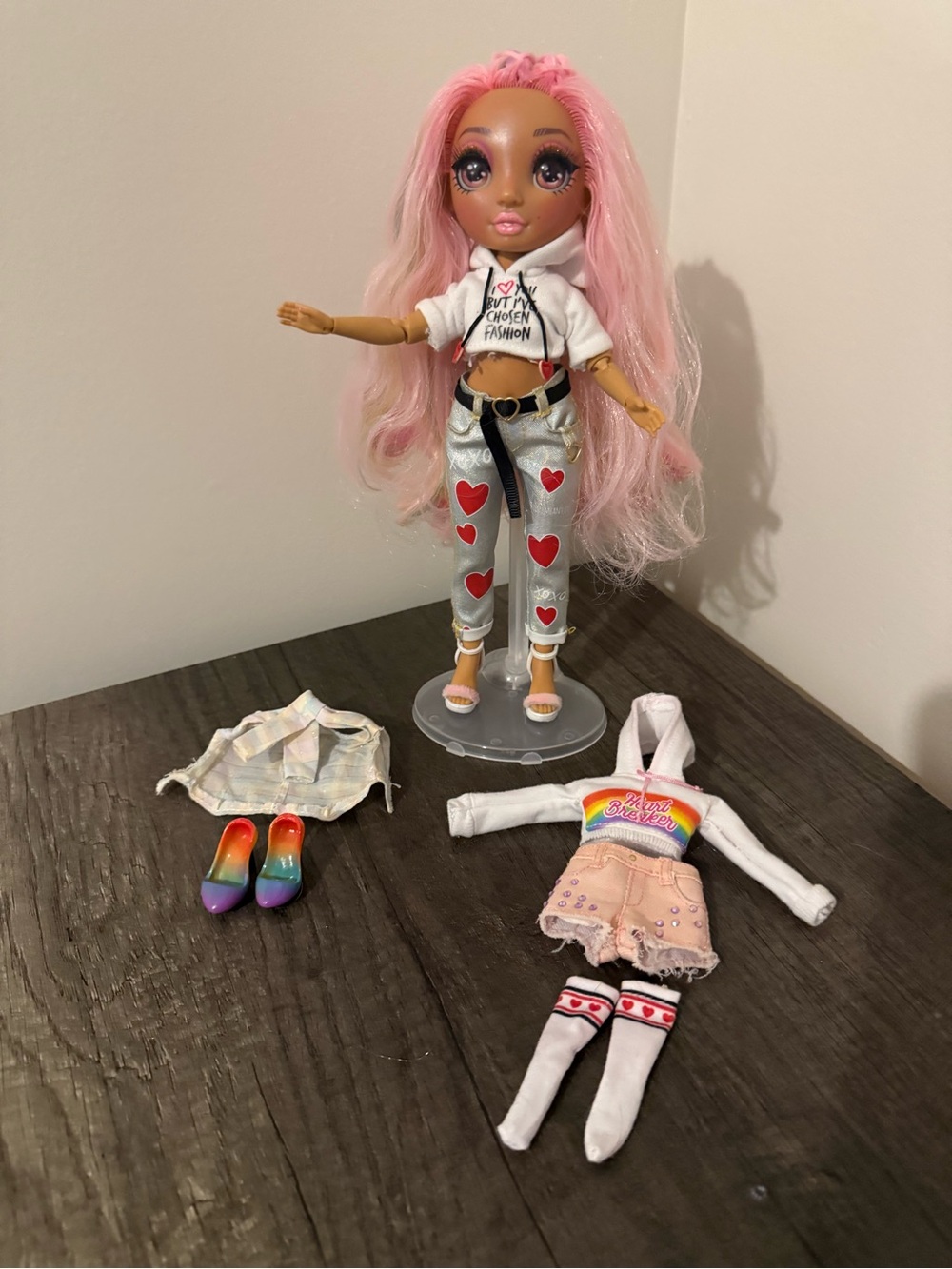 💖 Rainbow High Valentine’s Day Special Edition Kia Hart Doll 💖
